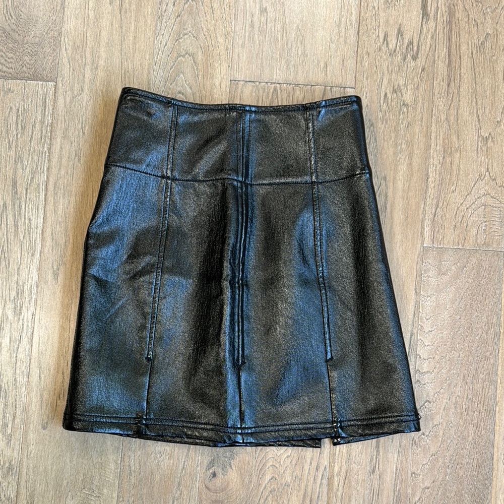 NWT Free People Black Mini Pencil Skirt with Slit Size 0